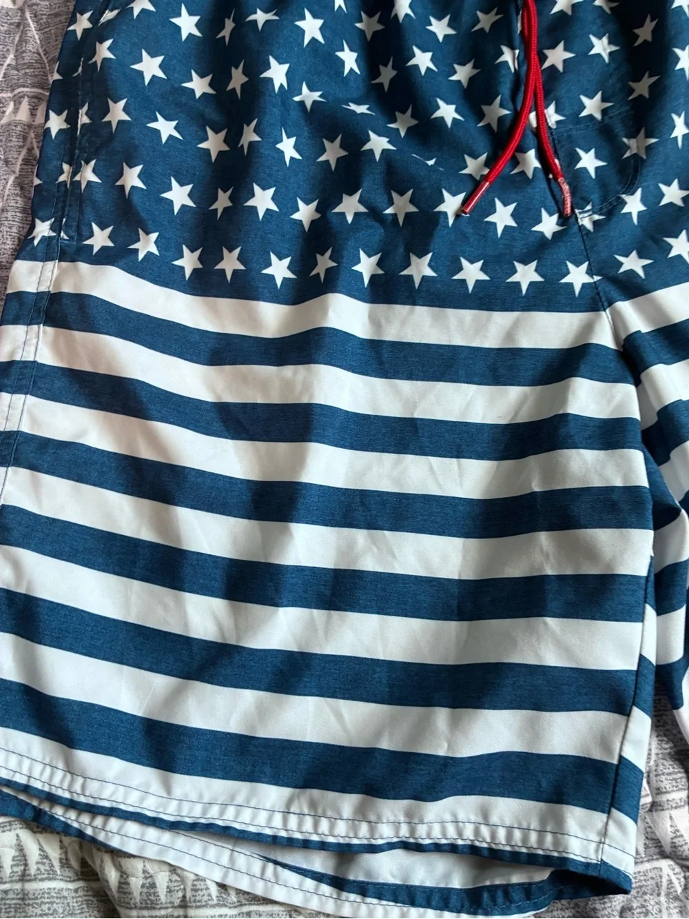 Men's OLD NAVY Blue & White Stars &  Stripes Swim Trunks w/ Red Drawstring Sz L